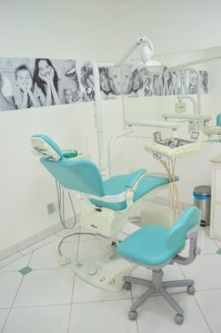 Dentist in Geneva